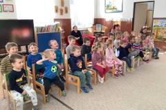 Divadlo Kolem, Hledá se kamarád