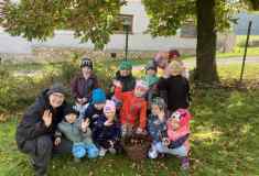 13713903-501a-4d68-a8d7-569d8274811e